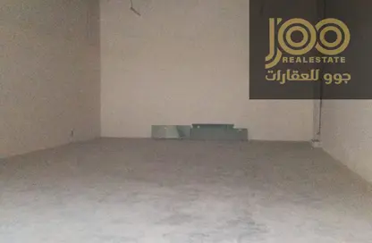 مستودع - استوديو - 1 حمام للايجار في أم الثعوب - أم القيوين