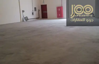 Warehouse - Studio - 1 Bathroom for rent in Umm Al Thuoob - Umm Al Quwain