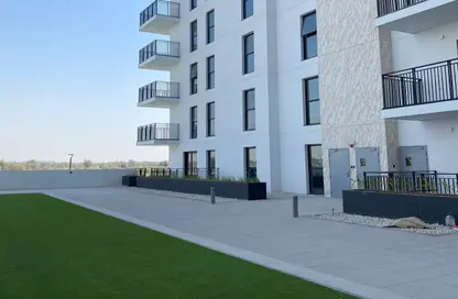 Apartment - 2 Bedrooms - 2 Bathrooms for rent in Waters Edge - Yas Island - Abu Dhabi