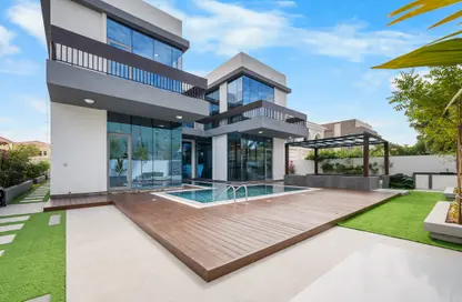 Villa - 6 Bedrooms - 7+ Bathrooms for sale in Jumeirah Park Homes - Jumeirah Park - Dubai