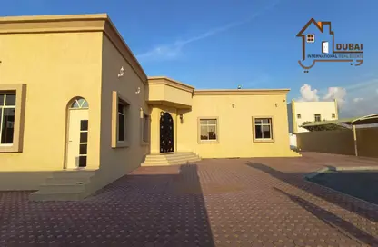 Outdoor House image for: Villa - 4 Bedrooms - 5 Bathrooms for rent in Seih Al Ghubb - Ras Al Khaimah, Image 1