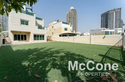 Villa - 4 Bedrooms - 5 Bathrooms for rent in Circle Villas - Jumeirah Village Circle - Dubai