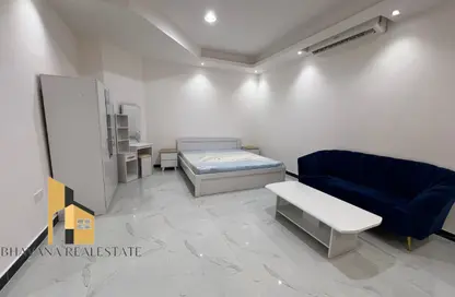 Apartment - Studio - 1 Bathroom for rent in Khalifa City A Villas - Khalifa City A - Khalifa City - Abu Dhabi