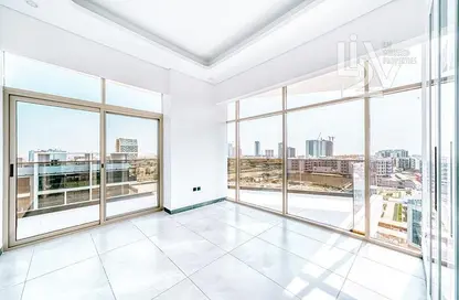 Apartment - 1 Bedroom - 2 Bathrooms for sale in Curve by Sentro - Arjan - Dubai