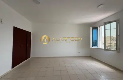 شقة - 1 حمام للبيع في X16 - طراز إنجليزي - المدينة الدولية - دبي