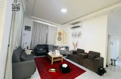 فيلا - 3 غرف نوم - 5 حمامات للبيع في الزاهية جاردنز - الزاهية - عجمان