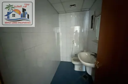 Apartment - 2 Bedrooms - 2 Bathrooms for rent in Al Majaz 1 - Al Majaz - Sharjah