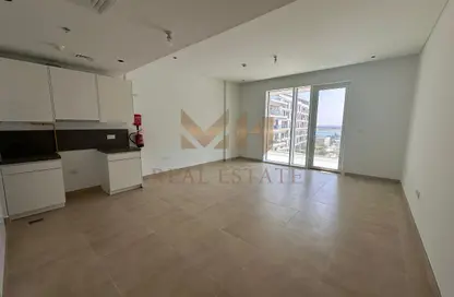 شقة - غرفة نوم - 2 حمامات للايجار في قرية الحد - جزيرة السعديات - أبوظبي شقة - غرفة نوم - 2 حمامات للايجار في قرية الحد - جزيرة السعديات - أبوظبي