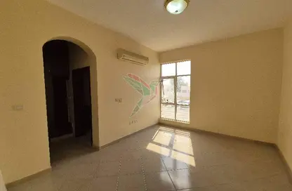 شقة - 2 غرف نوم - 3 حمامات للايجار في العامريه - الجيمي - العين