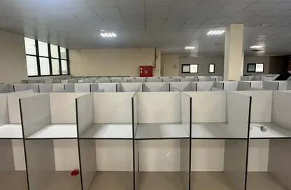 مكتب - استوديو للايجار في تجارية مويلح - الشارقة