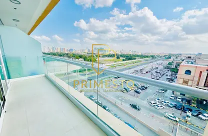 Apartment - 3 Bedrooms - 3 Bathrooms for rent in United Square - Al Khalidiya - Abu Dhabi