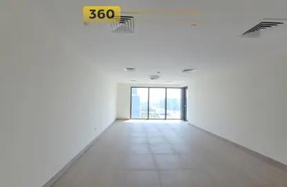Apartment - 2 Bedrooms - 3 Bathrooms for rent in Riggat Al Buteen - Deira - Dubai