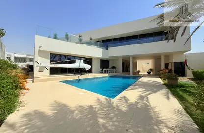 Villa - 5 Bedrooms - 7 Bathrooms for rent in Nad Al Sheba 4 - Nad Al Sheba - Dubai