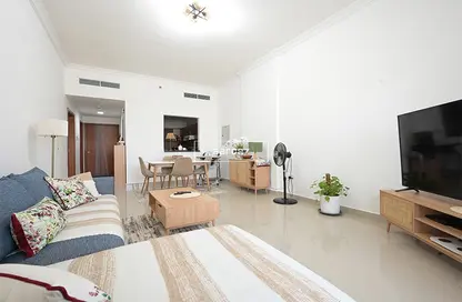 Apartment - 1 Bedroom - 2 Bathrooms for sale in Plaza Residences 1 - Plaza Residences - Jumeirah Village Circle - Dubai