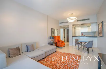 شقة - غرفة نوم - 2 حمامات للبيع في ارتاسيا B - ارتاسيا - داماك هيلز - دبي