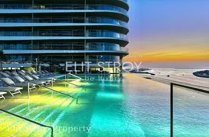 Apartment - 1 Bedroom - 1 Bathroom for sale in Grand Bleu Tower 2 - EMAAR Beachfront - Dubai Harbour - Dubai