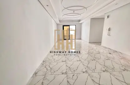 Apartment - 3 Bedrooms - 3 Bathrooms for rent in Muwaileh 29 Building - Muwaileh - Sharjah