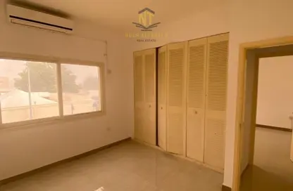 Villa - 3 Bedrooms - 2 Bathrooms for rent in Al Khan Corniche - Al Khan - Sharjah
