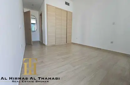 Apartment - 1 Bedroom - 2 Bathrooms for rent in Regina Tower - Jumeirah Village Circle - Dubai