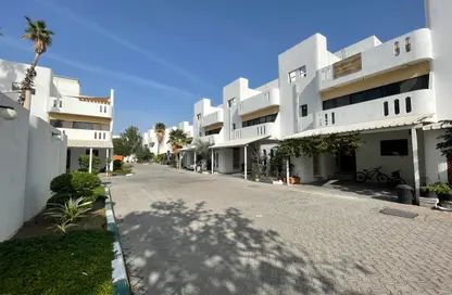 Villa - 4 Bedrooms - 5 Bathrooms for rent in Al Mushrif Villas - Al Mushrif - Abu Dhabi