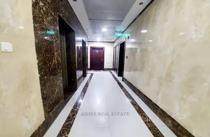 شقة - غرفة نوم - 2 حمامات للايجار في مبنى الزبيدي - التعاون - الشارقة