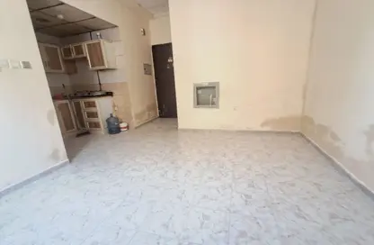 شقة - 1 حمام للايجار في طريق فاير ستاشن - مويلح - الشارقة