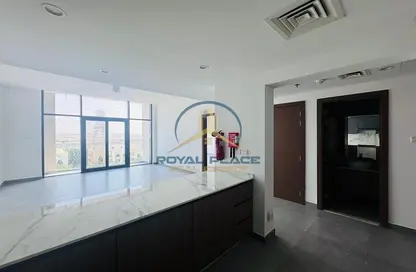 Apartment - 1 Bedroom - 2 Bathrooms for rent in The Edge - Dubai Investment Park (DIP) - Dubai