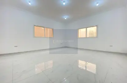 صورة لـ غرفة فارغة شقة - 1 حمام للايجار في مدينة شخبوط - أبوظبي ، صورة رقم 1