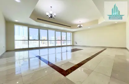Apartment - 3 Bedrooms - 5 Bathrooms for rent in Emirates Tower - Hamdan Street - Abu Dhabi