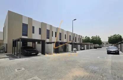 فيلا - 2 غرف نوم - 4 حمامات للبيع في مساكن نسمه - ّالطي - الشارقة
