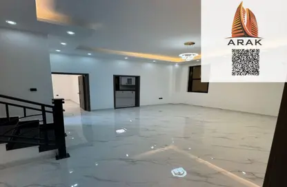 فيلا - 5 غرف نوم - 6 حمامات للبيع في الحليو 2 - الحليو - عجمان
