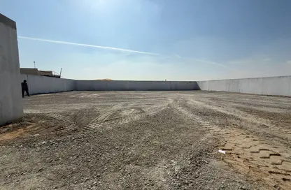 أرض - استوديو للايجار في الصجعة الصناعية - آلصجعه - الشارقة
