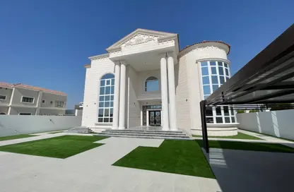 Villa - 5 Bedrooms - 7 Bathrooms for sale in Khalifa City A - Khalifa City - Abu Dhabi