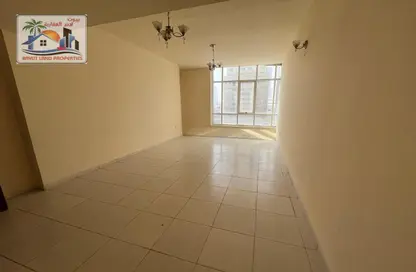 شقة - 2 غرف نوم - 2 حمامات للايجار في التعاون 1 - أبراج التعاون - الخان - الشارقة