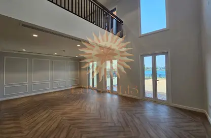 Villa - 3 Bedrooms - 5 Bathrooms for rent in Sur La Mer - La Mer - Jumeirah - Dubai