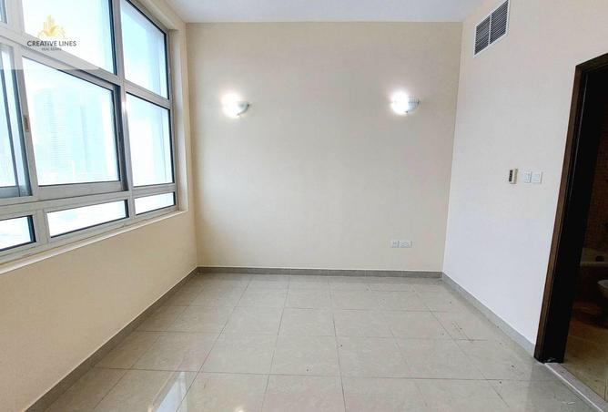 15111103 - Property Image 2