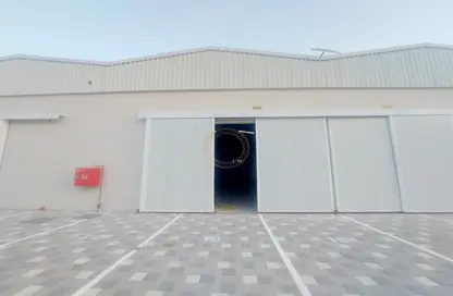 Warehouse - Studio - 1 Bathroom for rent in Wadi AL AIN 1 - Al Noud - Al Ain