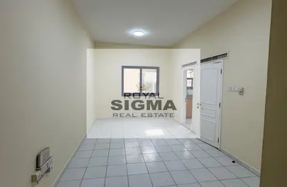 Apartment - Studio - 1 Bathroom for rent in Al Hamriya - Bur Dubai - Dubai