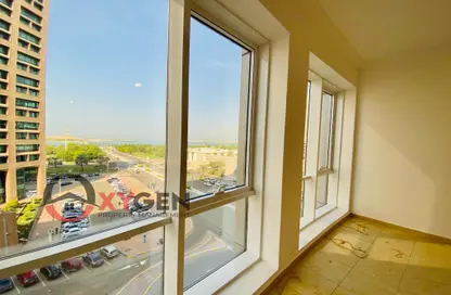 صورة لـ شرفة شقة - 3 غرف نوم - 5 حمامات للايجار في برج الريم - شارع الكورنيش - أبوظبي ، صورة رقم 1