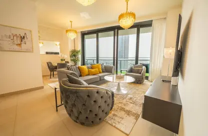 Living Room image for: Apartment - 1 Bedroom - 2 Bathrooms for rent in Burj Vista 2 - Burj Vista - Downtown Dubai - Dubai, Image 1