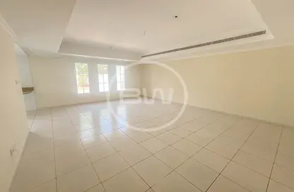 فيلا - 3 غرف نوم - 3 حمامات للايجار في الينابيع 4 - الينابيع - دبي