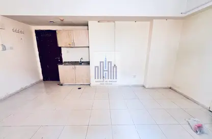 Apartment - Studio - 1 Bathroom for rent in Fire Station Road - Muwaileh - Sharjah