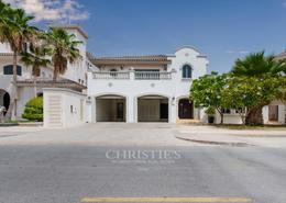 Outdoor House image for: Villa - 4 bedrooms - 5 bathrooms for sale in Garden Homes Frond L - Garden Homes - Palm Jumeirah - Dubai, Image 1