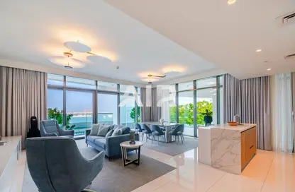 Apartment - 3 Bedrooms - 5 Bathrooms for sale in Beach Vista Tower 1 - Beach Vista - EMAAR Beachfront - Dubai Harbour - Dubai