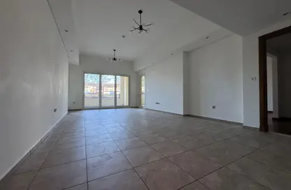 Apartment - 2 Bedrooms - 2 Bathrooms for rent in Marina Residences 3 - Marina Residences - Palm Jumeirah - Dubai
