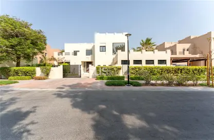 فيلا - 6 غرف نوم - 7 حمامات للايجار في حتان 1 - حتان - البحيرات - دبي