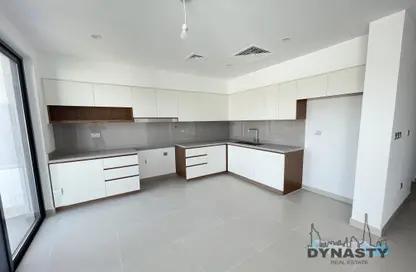 Kitchen image for: Townhouse - 3 Bedrooms - 3 Bathrooms for rent in Camelia 1 - Camelia - Arabian Ranches 2 - Dubai, Image 1