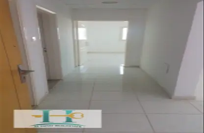 Hall / Corridor image for: Apartment - 1 Bedroom - 2 Bathrooms for rent in Al Jurf 1 - Al Jurf - Ajman Downtown - Ajman, Image 1