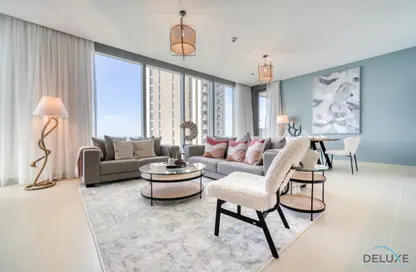 Living Room image for: Apartment - 3 Bedrooms - 3 Bathrooms for rent in 5242 Tower 2 - 5242 - Dubai Marina - Dubai, Image 1