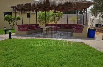 Villa - 5 Bedrooms - 5 Bathrooms for rent in New Zubaidi Building - Al Majaz 1 - Al Majaz - Sharjah